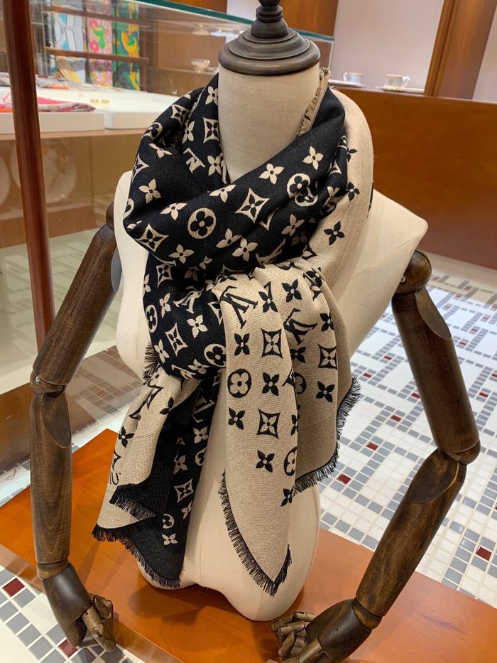 Louis Vuitton Scarf LV00060